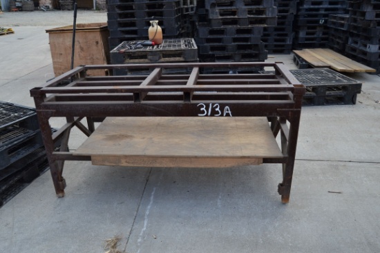 PALLET OF JIG TABLE