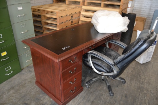 DESK & CHAIR