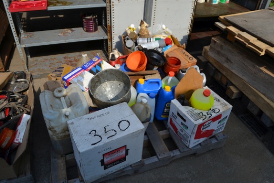 PALLET OF OIL & PAINT
