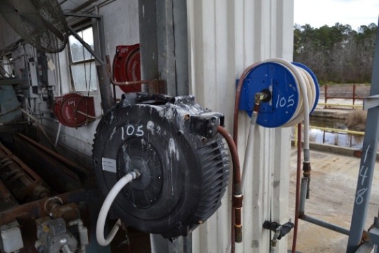 2 AIR HOSES REELS & 1 WATER HOSE REEL