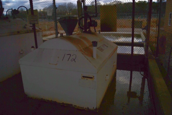 APPROX 500 GAL MOTOR OIL STORAGE TANK