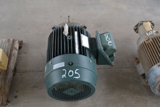 NEW 15HP 230-460 VOLT 1175 RPM MOTOR