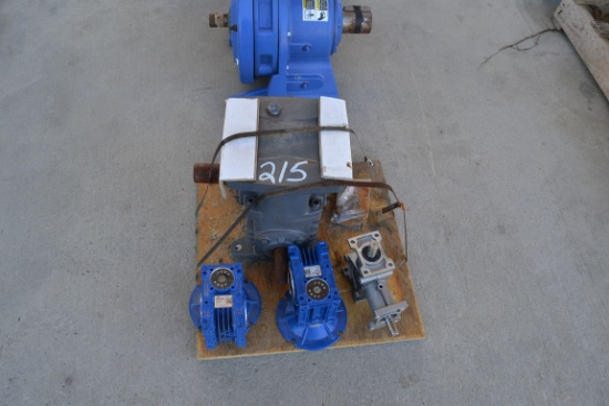 NEW MORSE 30 TO 1 RATIO SHAFT MOUNTED