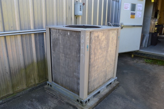 LENNOX 3 PHRASE 1/2HP HEAT & AIR UNIT