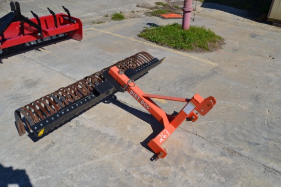 DIRT DOG 6' 3 POINT RAKE FOR TRACTOR