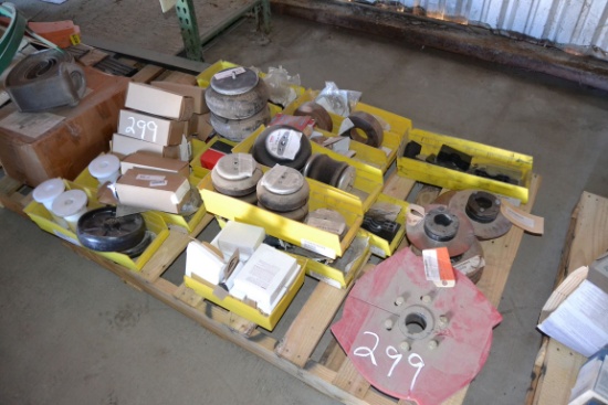 PALLET OF MISC PARTS, AIR BAGS & COUPLERS