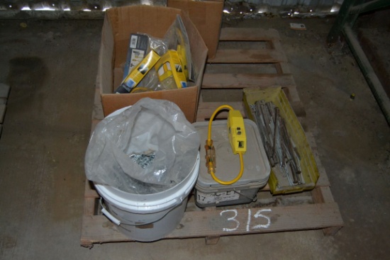 PALLET OF MISC PARTS