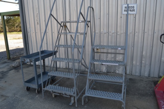 1- COTTERMAN 5' PORTABLE LADDER