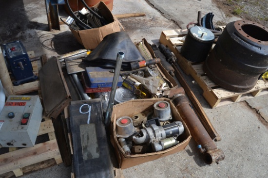 LOT OF TRUCK PARTS