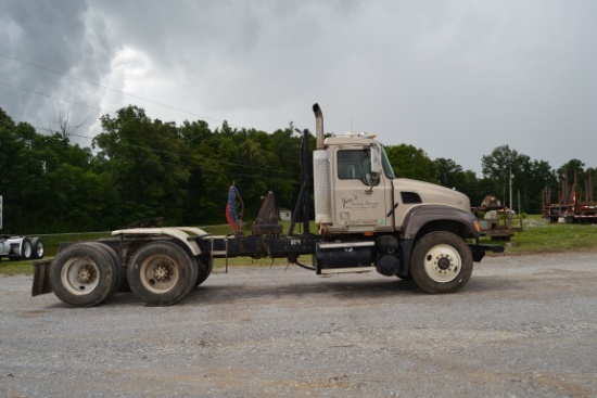 2007 MACK CV713 GRANITE DAY CAB ROAD TRACTOR