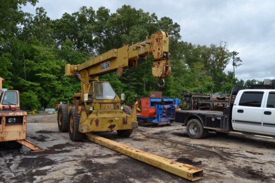 GALLON MODEL 125 ROUGH TERRAIN CRANE