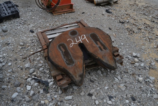 FIFTH WHEEL PLATE