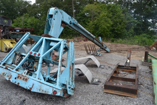 BEHIND THE CAB LIFT FOR TRUCK