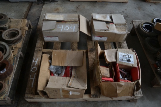PALLET OF SHELF BRACKETS