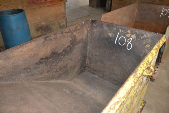 SELF DUMPING HOPPER