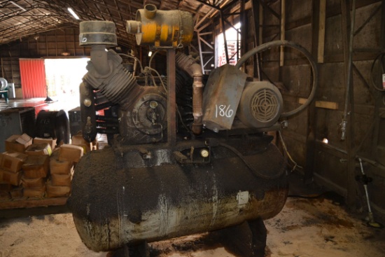 25HP TANK MOUNTED AIR COMPRESSOR