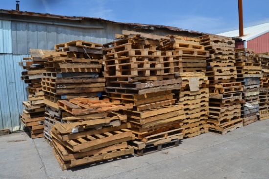 480 USED PALLETS
