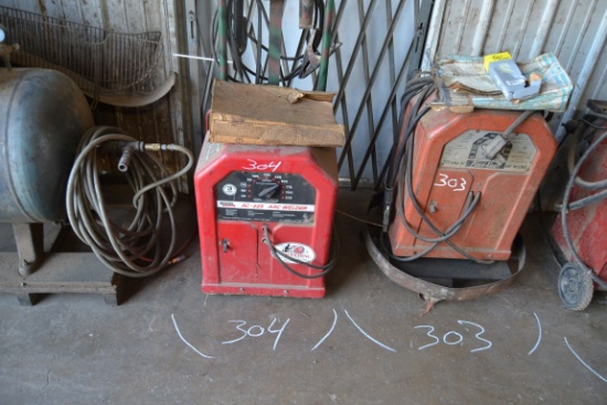 LINCOLN AC225 AMP WELDER