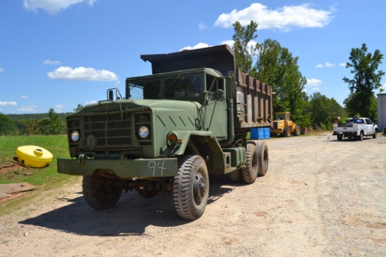 MILITARY 6X6 DUMP TRUCK
