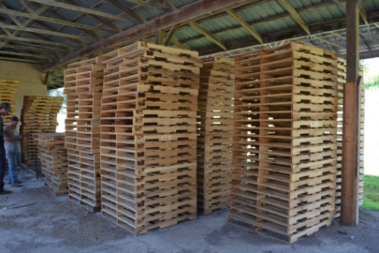 (218) NEW PALLETS