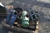 PALLET OF WINCHES