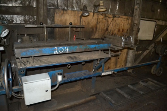 HAMMERING BLOCK W/TABLE