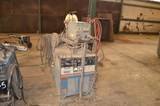 LINCOLN R35-325 WELDER