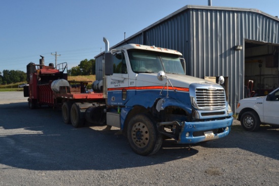 2007 FREIGHTLINER DAY CAB ROAD TRACTOR
