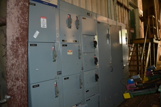 ALLEN BRADLEY MULTIPLE STARTER BOX FOR CARRIAGE AND HEAD RIG AREA W/1-ALLEN BRADLEY 200HP SOFTYPE ST