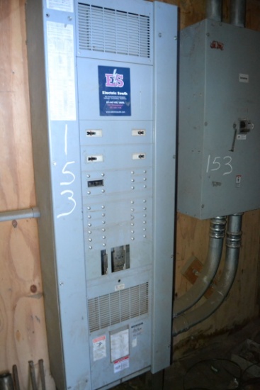SIEMENS 600 AMP DISC W/ 1-CUTLER HAMMER PANEL BOARD