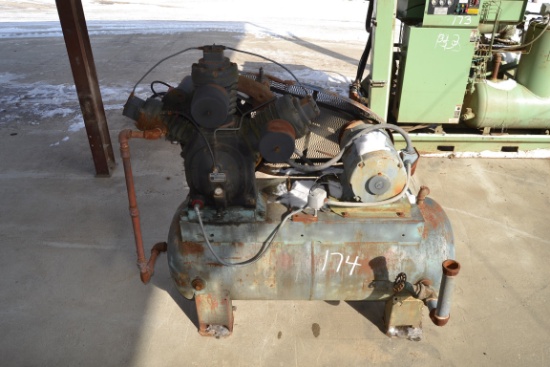 15HP TANK MOUNTED AIR COMPRESSOR FOR PARTS