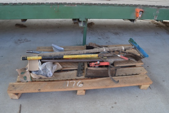 PALLET OF CLEANUP TOOLS & MISC PARTS