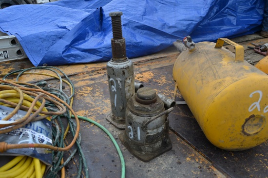 (3) BOTTLE JACKS