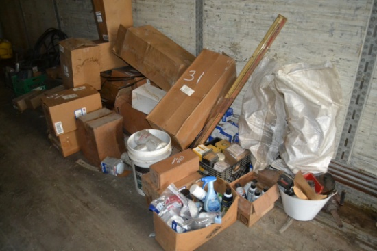 LOT OF TRUCK & TRAIELR PARTS