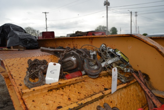 (1) CHAIN HOIST W/ (3) COME A LONGS