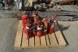 LOT OF FIRE EXTINGUSHERS