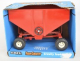 Ertl Gravity Feed Wagon MIB