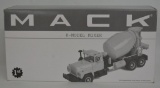 1st Gear Mack R-Model Mixer Truck MIB