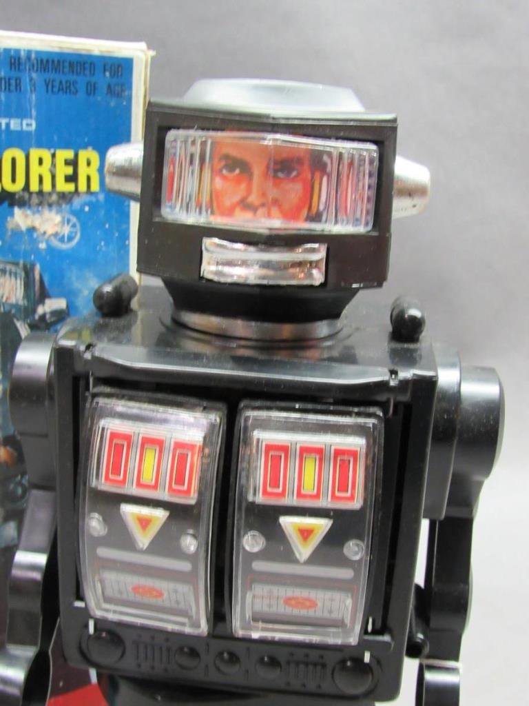 Battery Operated Moon Explorer Robot w/Box | Proxibid