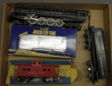 American Flyer K335 Engine w/2 Cars w/Boxes