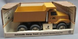 Ertl Hydraulic Dump Truck w/box