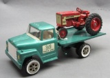 Ertl Truck Line w/driver & 404 Tractor