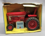 Ertl IH 1066 Turbo WF Tractor 1972 with box