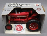 Ertl Farmall 350 Tractor 1990 Red Power Roundup