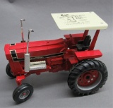 Ertl IH 1568 International 1994 Wisc. Farm Progres