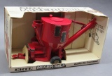 Ertl IH Mixer Mill  Original pkg stock #335 1983