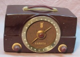 Bakelite Case Zenith Table Top Radio Large Dial