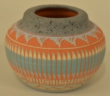 Native American Navajo Signed Pottery Vase