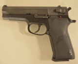 Smith and Wesson Model 915 9mm Pistol