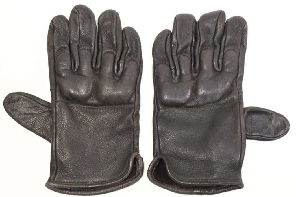 Pair Of Vintage Lead Wheighted SAP Gloves | Art, Antiques & Collectibles  Collectibles Historical Collectibles Police & Law Collectibles | Online  Auctions | Proxibid